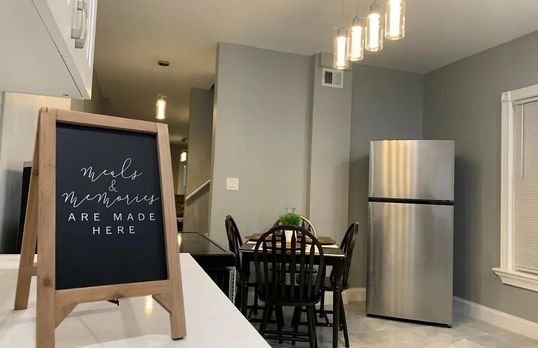 Spacious 5Br 2Bath Close To Niagara Falls And Casino-1
