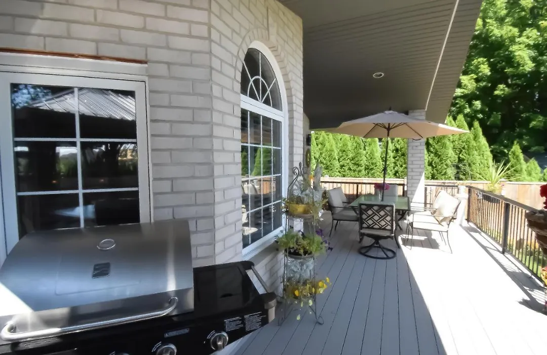 Graystone Bed & Breakfast-1