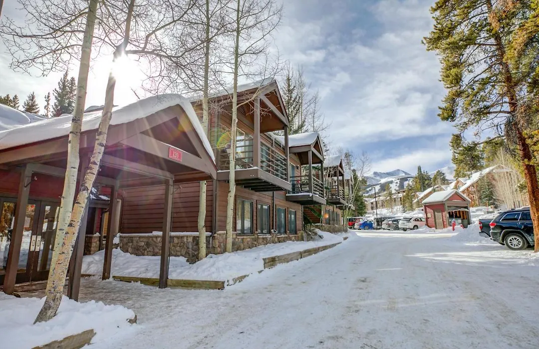 Wildwood Suites Black Bear Condo: Ski-In, Downtown Breck-1