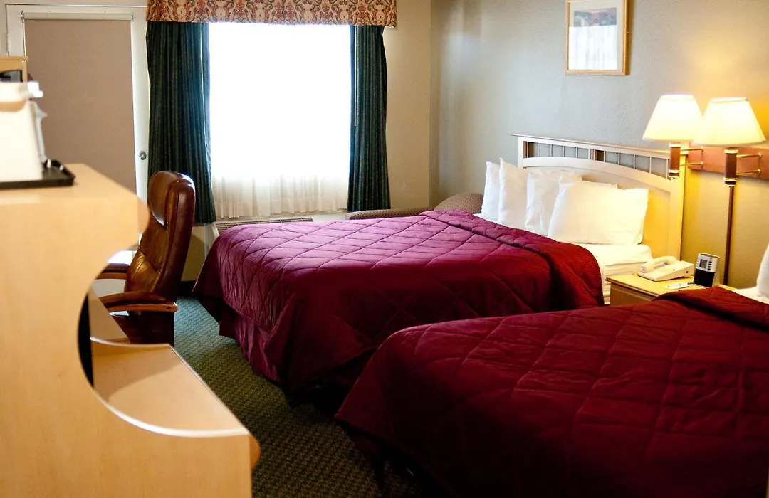 Lamplighter Inn & Suites-1