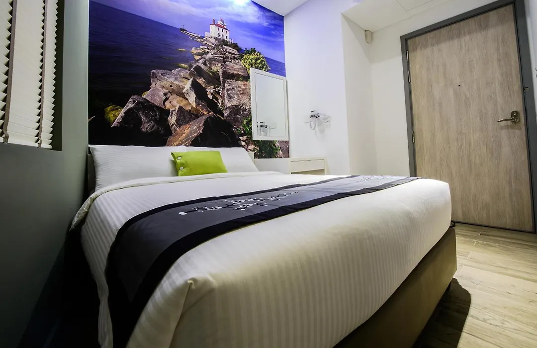 J8 Hotel-1