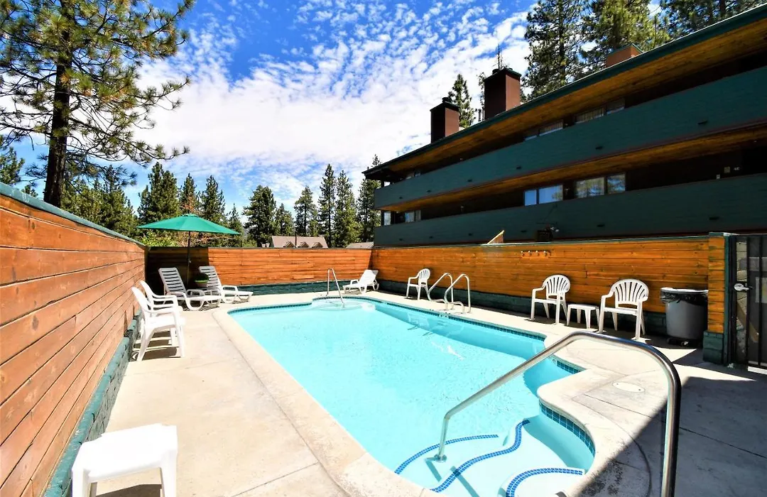 Getaways At Snow Lake Lodge-1