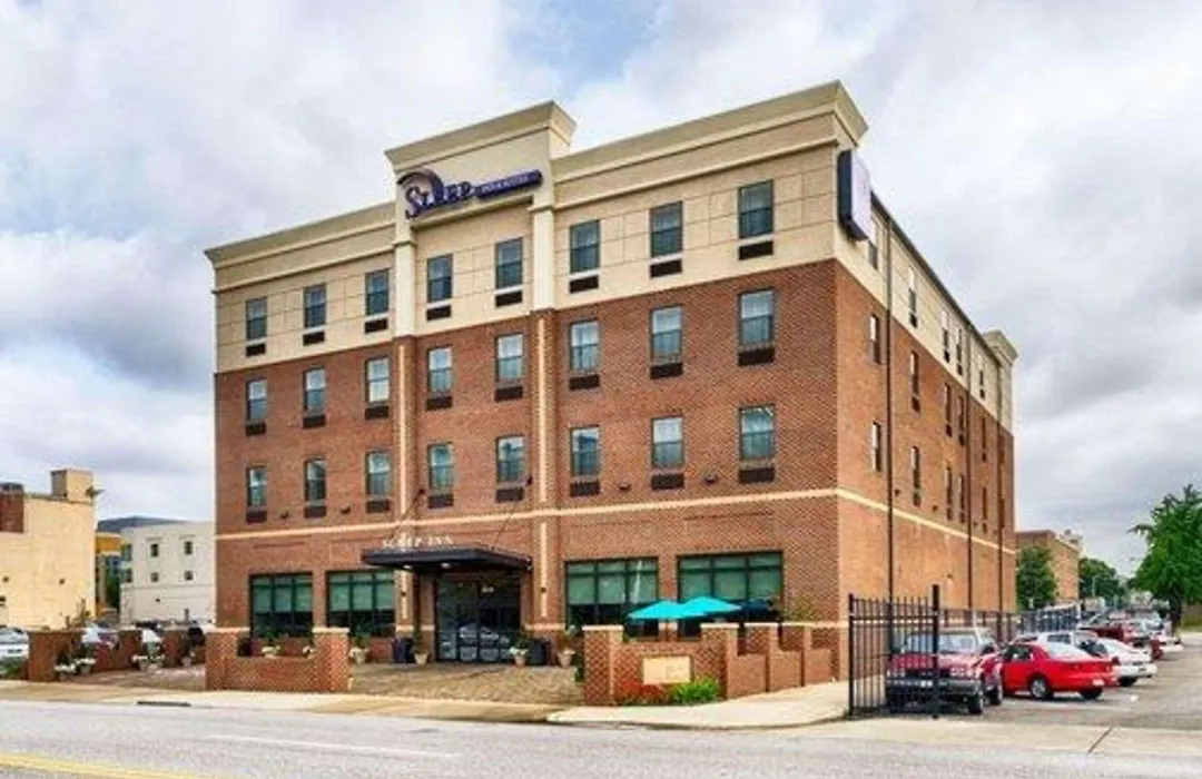 Sleep Inn & Suites Downtown Inner Harbor-1