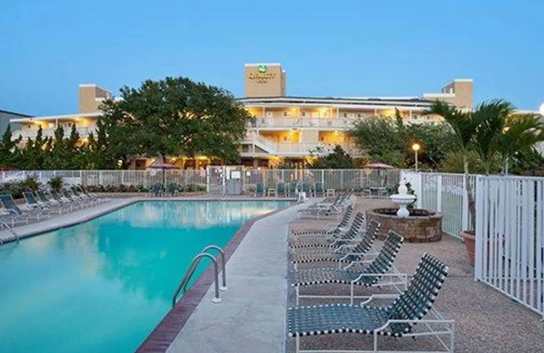 Quality Inn Oceanfront-1