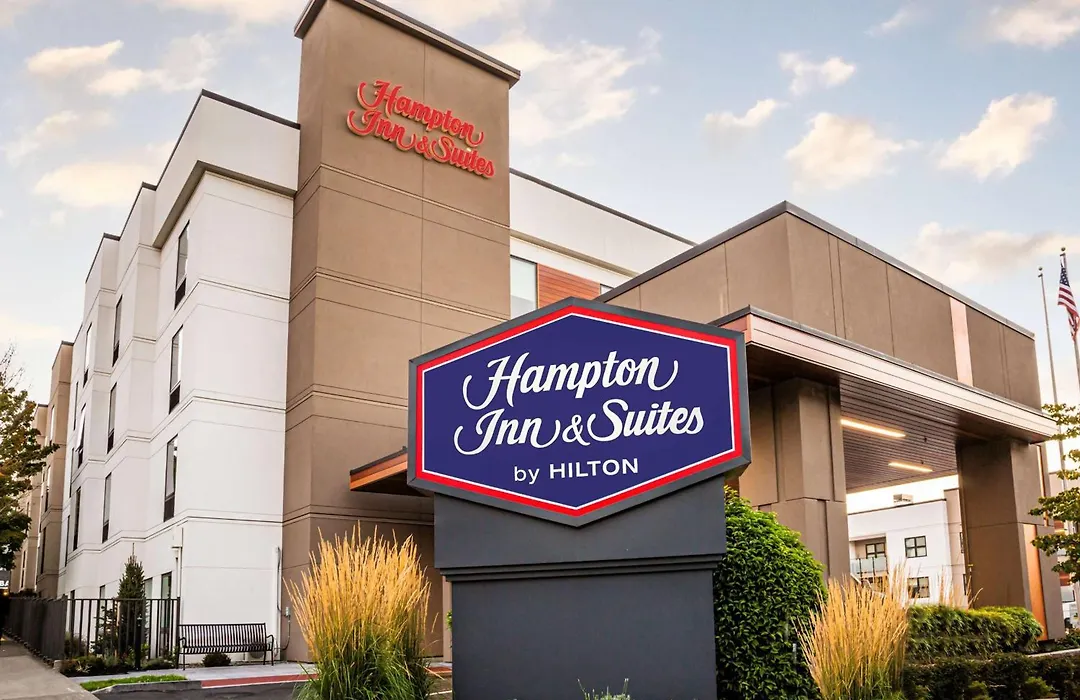 Hampton Inn & Suites Seattle-Downtown-1