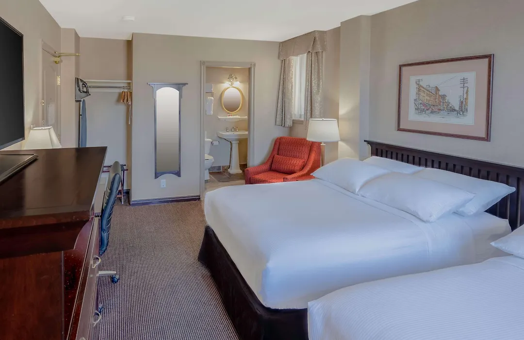 Ramada Limited Downtown Vancouver-1