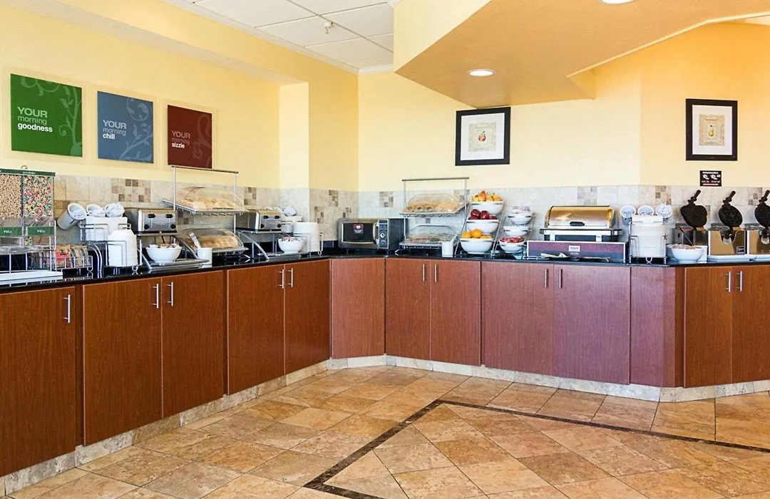 Comfort Suites Beachfront-1