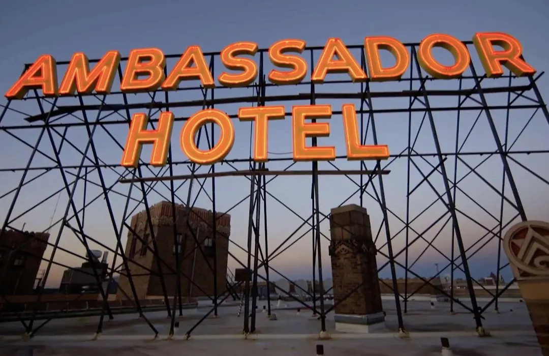 Ambassador Hotel Milwaukee, Trademark Collection By Wyndham-1