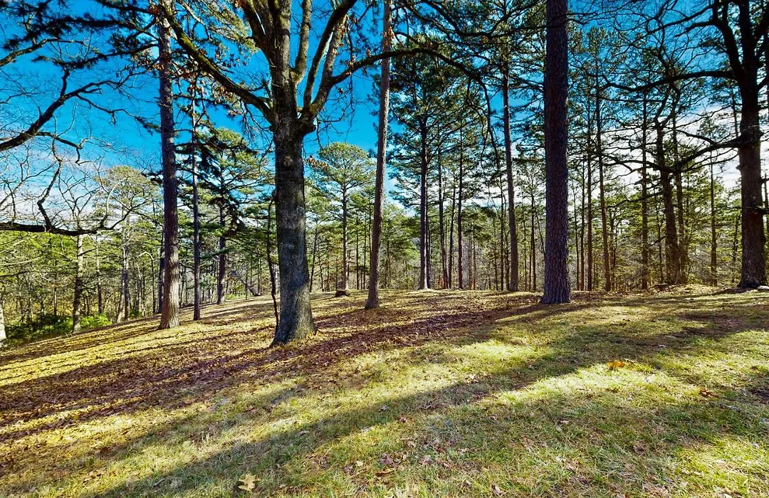 Pine Crest Lodge-1