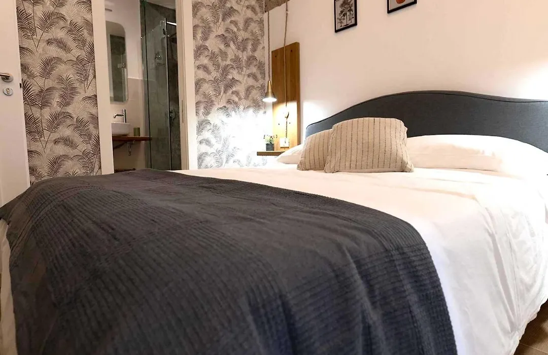 Smart Guesthouse Termini-1