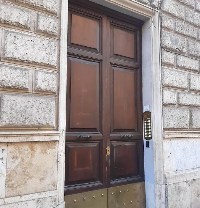 Colosseo Prestige Rooms-1