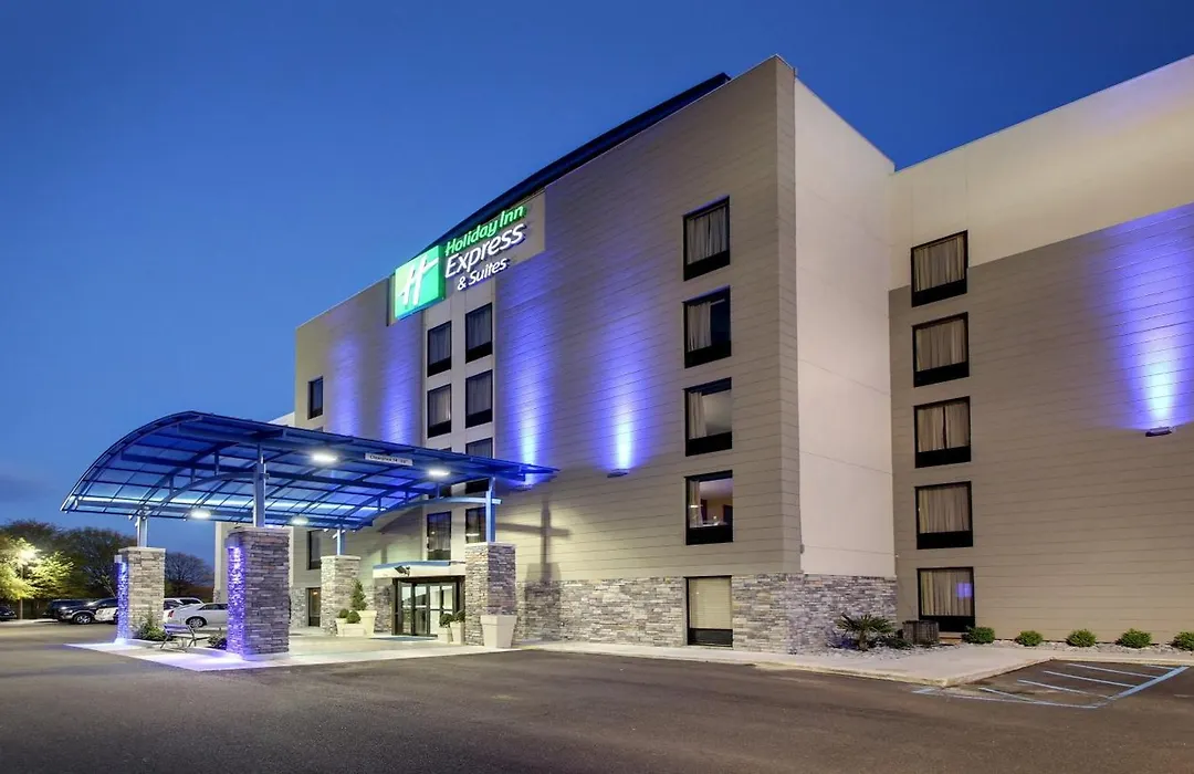 Holiday Inn Express & Suites Jackson Downtown - Coliseum By Ihg-1