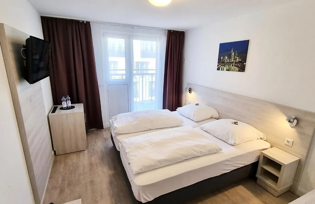 Adler Hotel Frankfurt-1