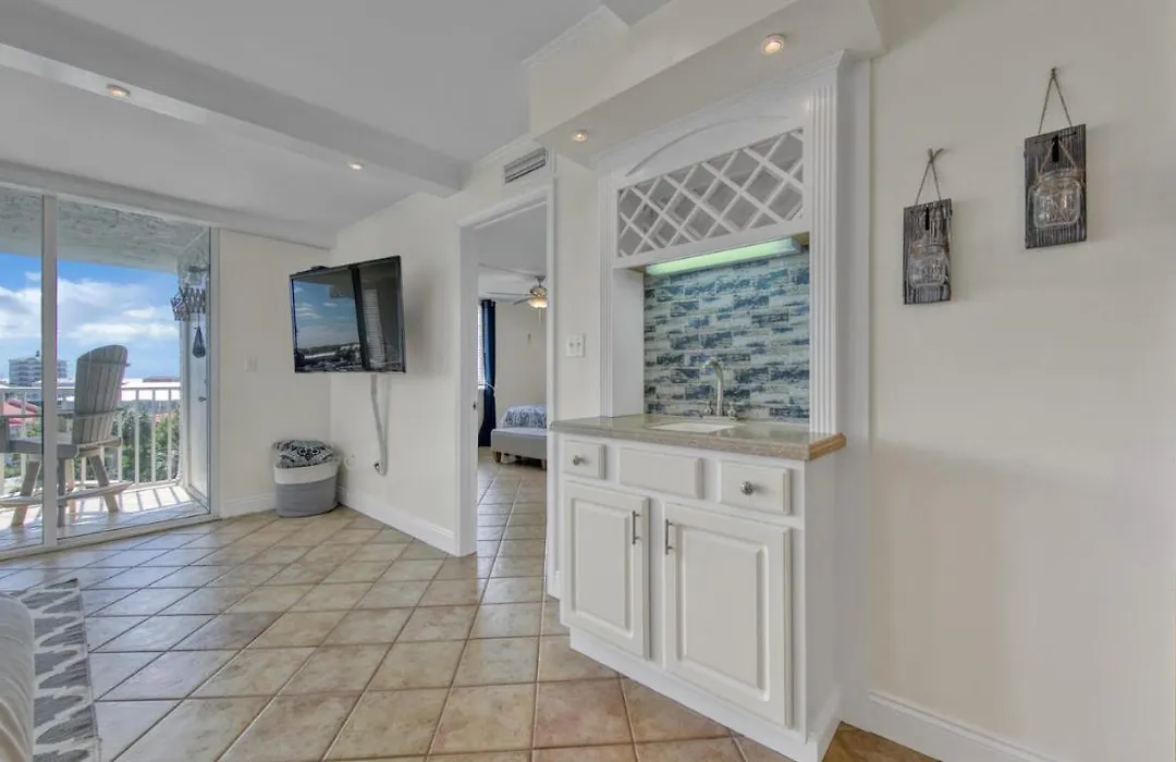 Dolphin Point 502B - 2Br Condo On Holiday Isle With Harbor View-1