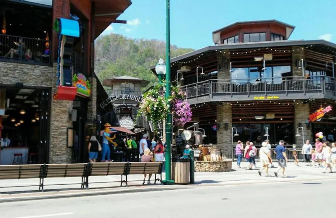 Lofts 207 New Update Heart Of Downtown Gatlinburg-1