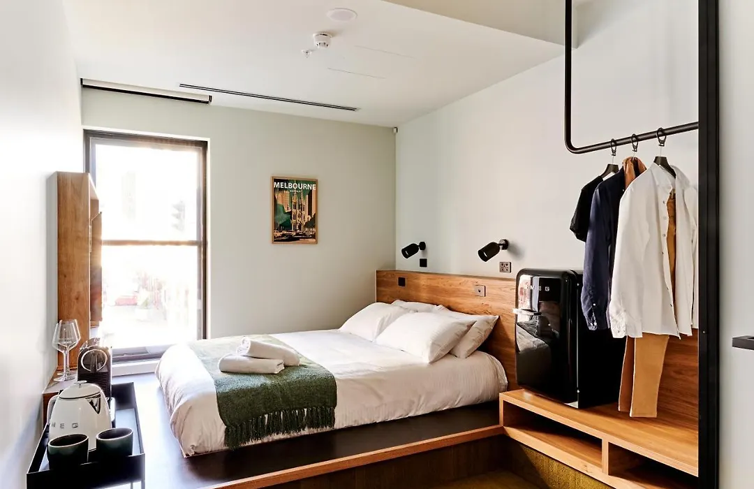 Central Club Hotel - North Melbourne-1