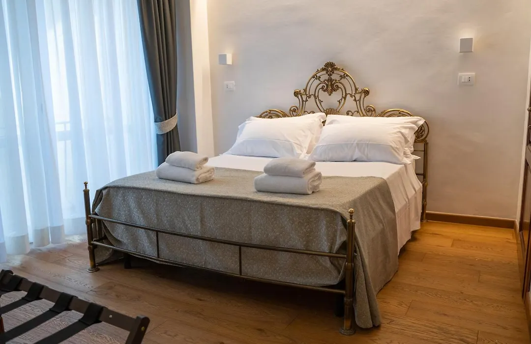 Residenza Degli Speziali-1