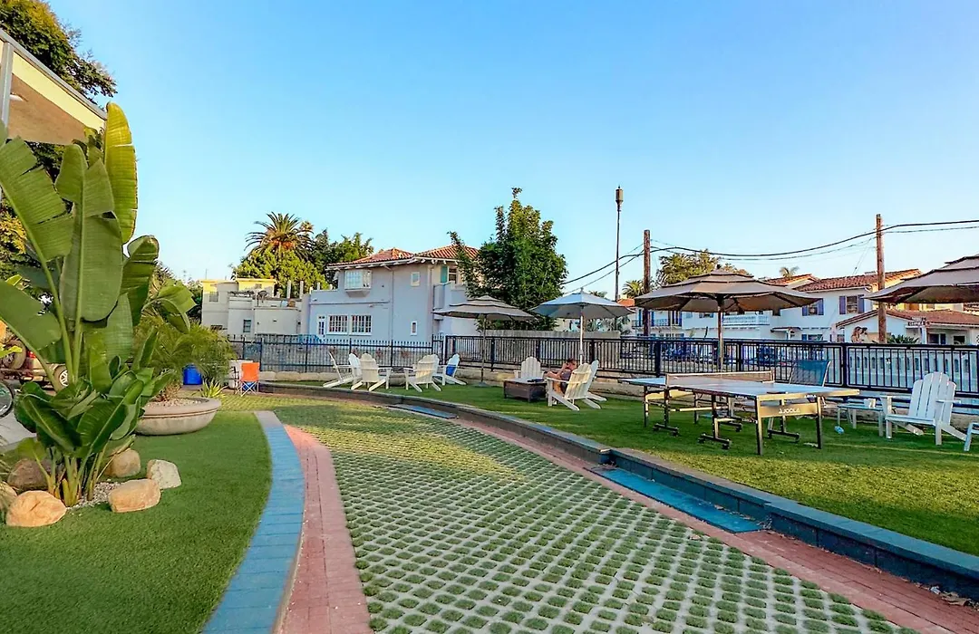 Ith Santa Barbara Surf Hostel-1