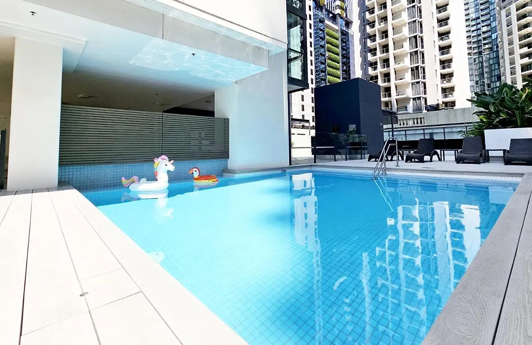 Oaks Brisbane On Charlotte Suites-1