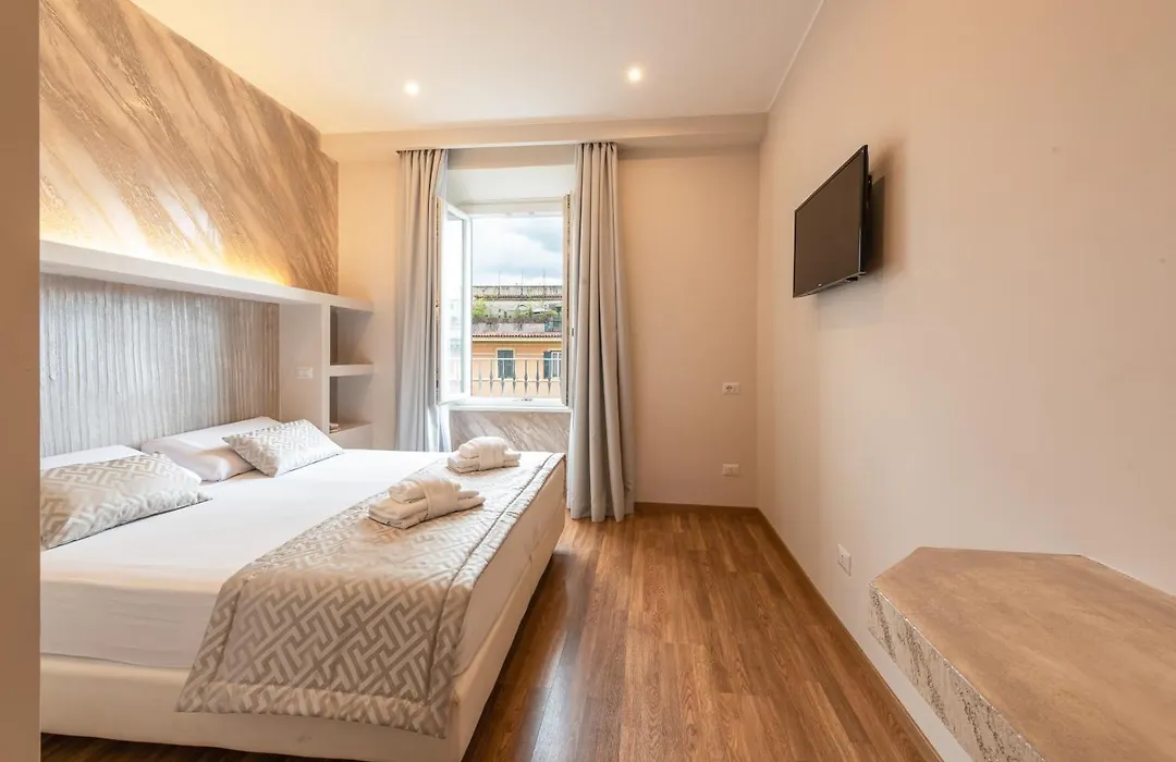 Top Floor Colosseo Guesthouse-1