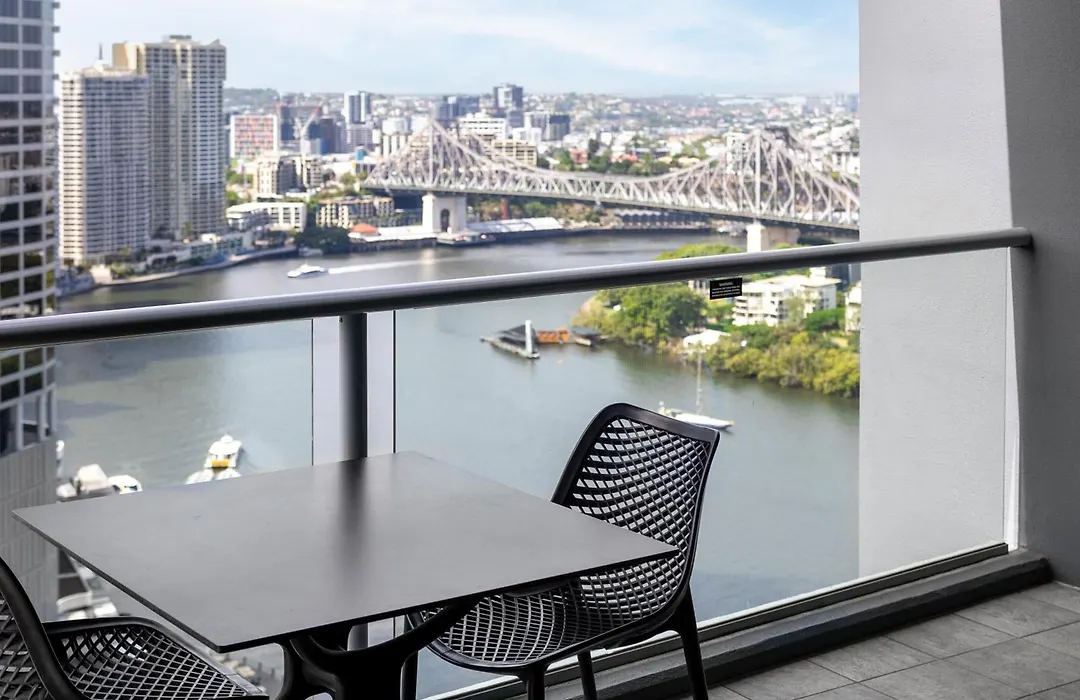Oaks Brisbane On Felix Suites-1