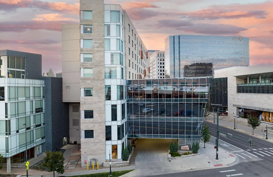 The Art Hotel Denver, Curio Collection By Hilton-1