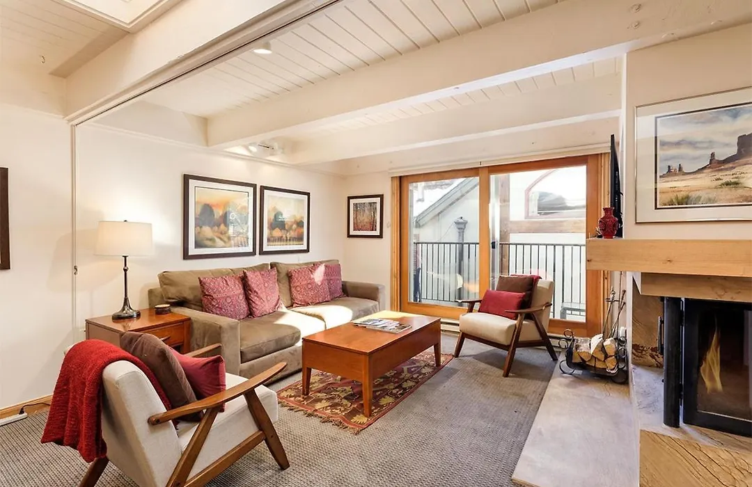 Chateau Blanc Unit 13, Blocks To Downtown Aspen-1