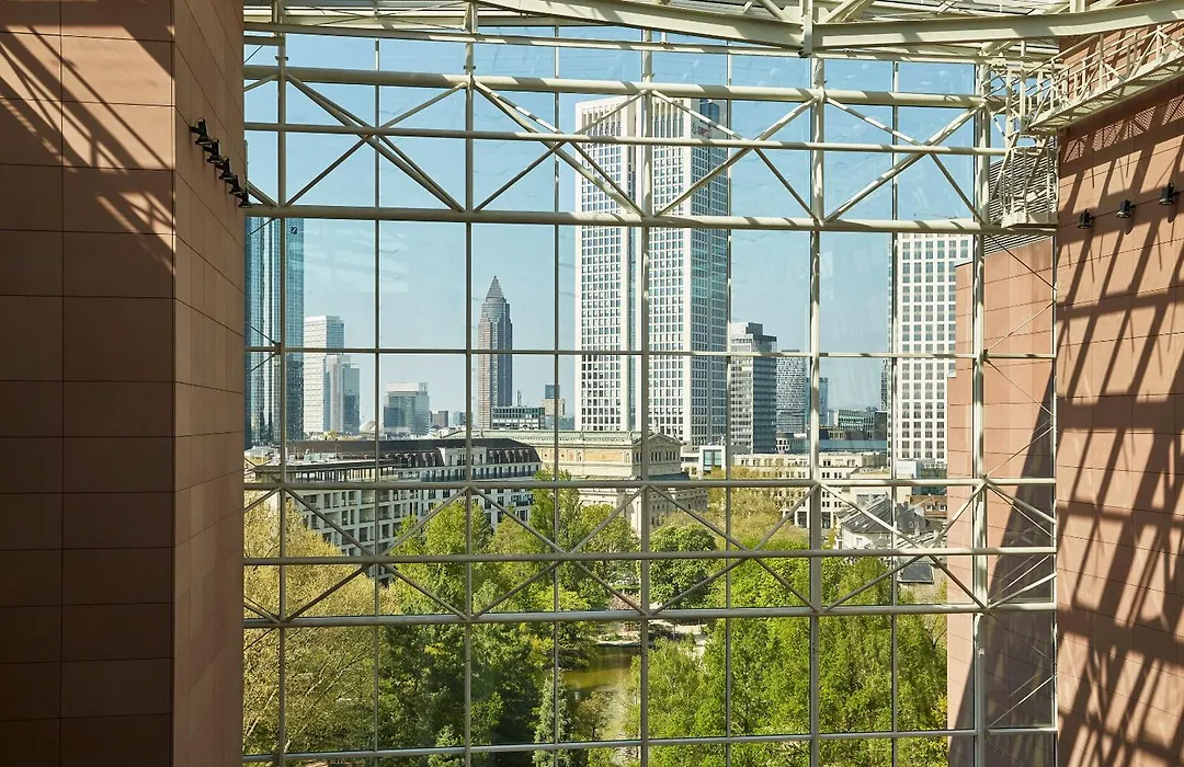 Hilton Frankfurt City Centre-1