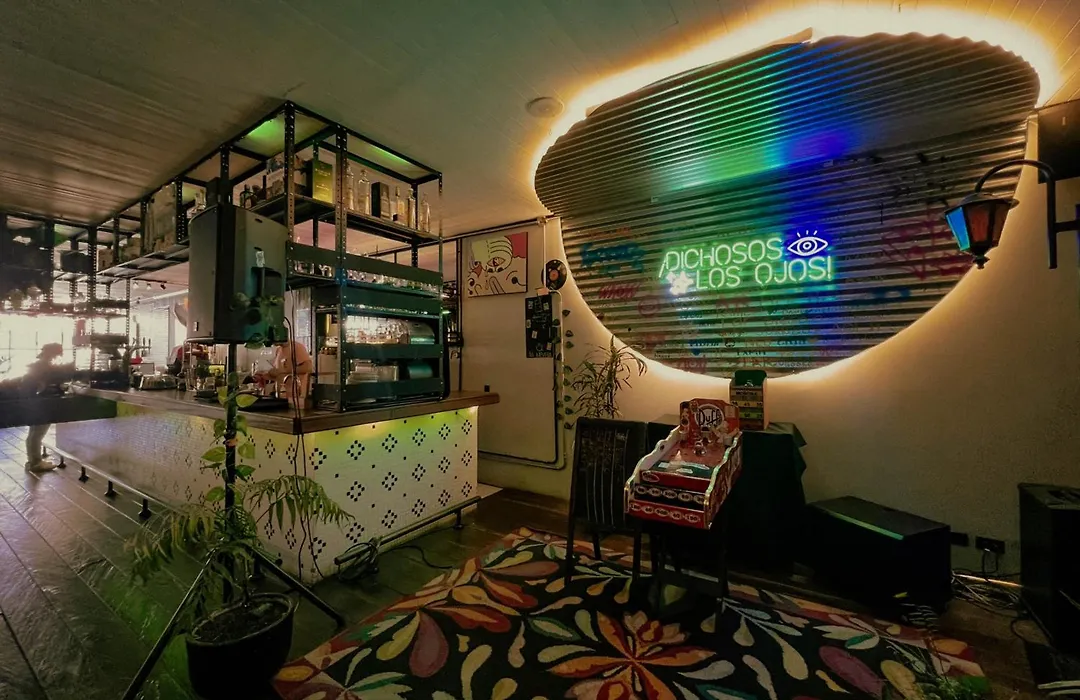 Viajero Bogota Hostel & Spa-1