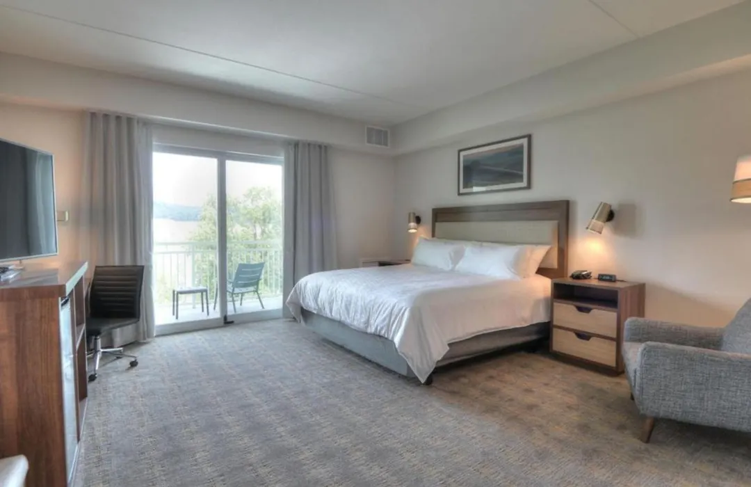 Holiday Inn & Suites Pigeon Forge Convention Center By Ihg-1