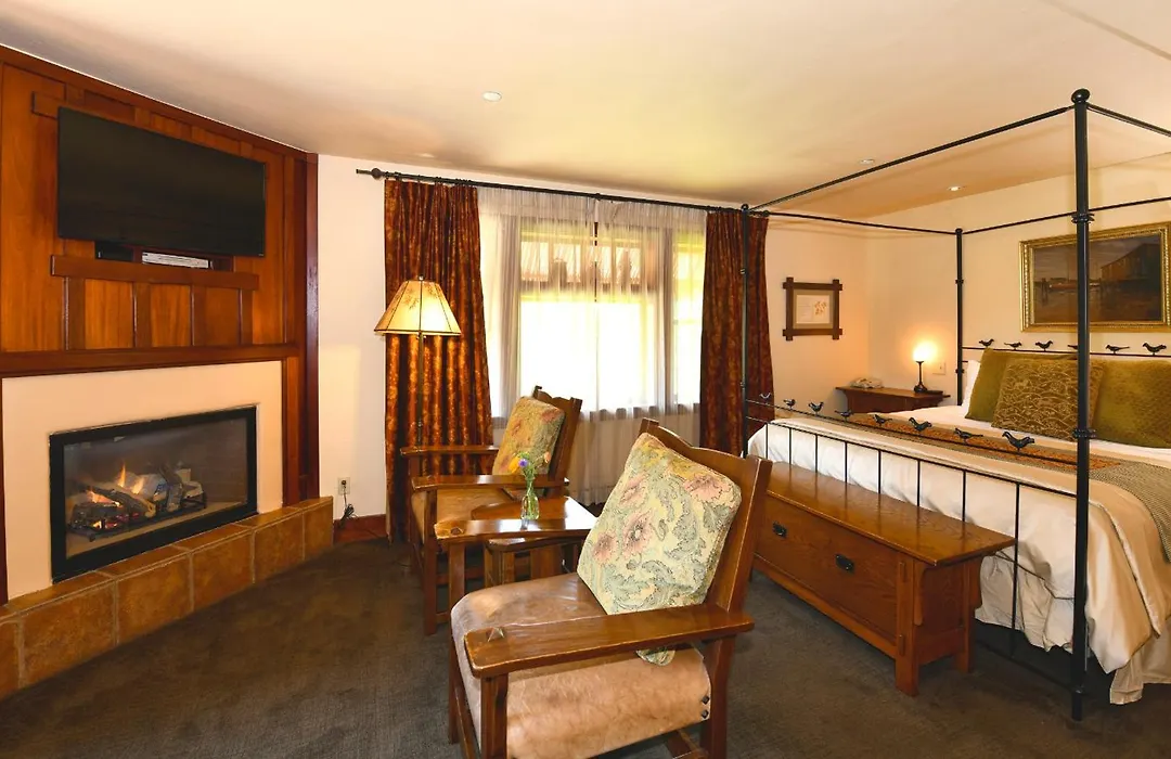 Blackbird Inn-1