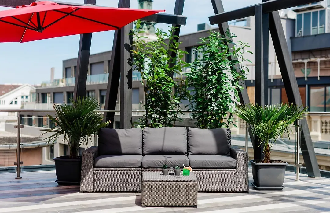Ramada By Wyndham Budapest City Center-1