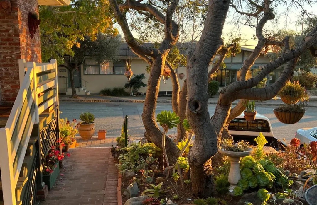Carmel Garden Inn-1