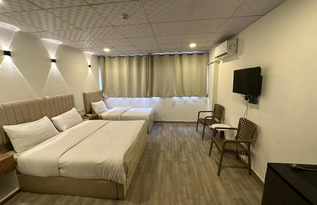 Egy Days Hotel-1