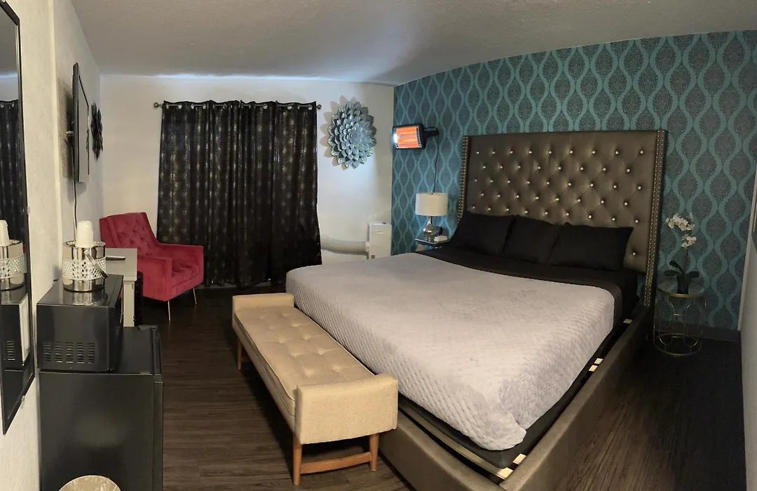 The Village Inn Hotel-1