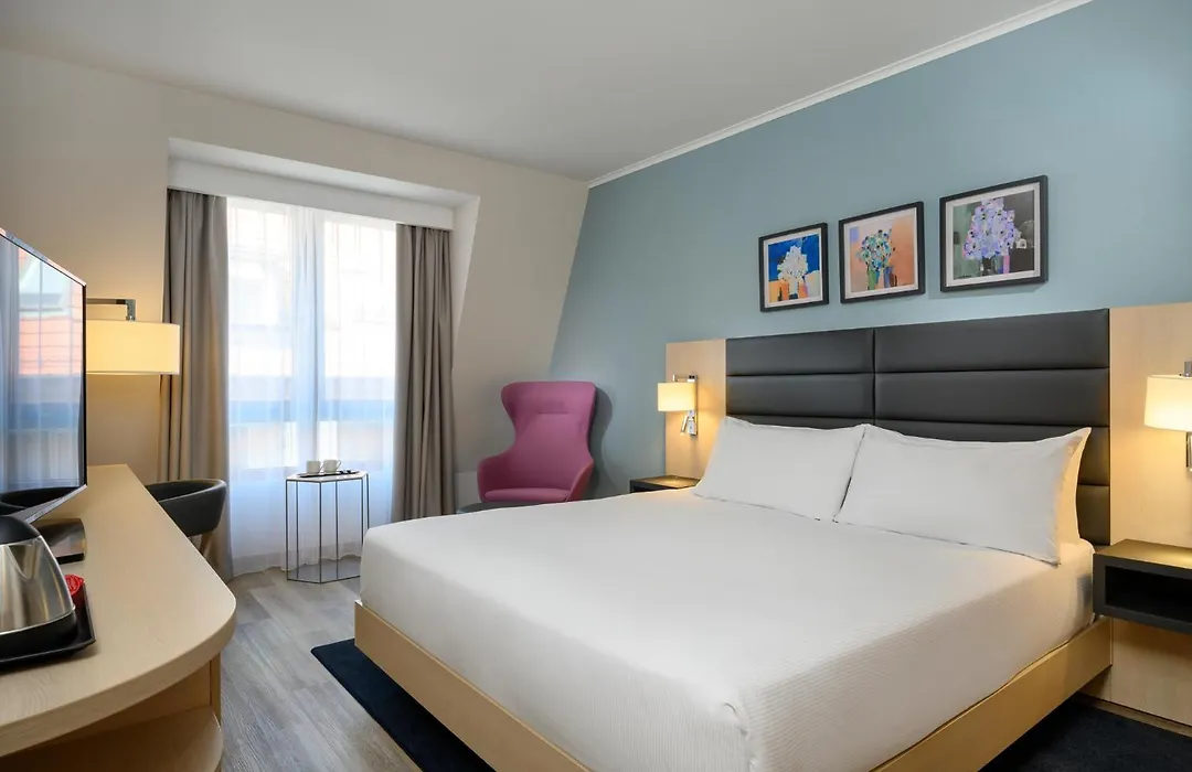 Hilton Garden Inn Budapest City Centre-1