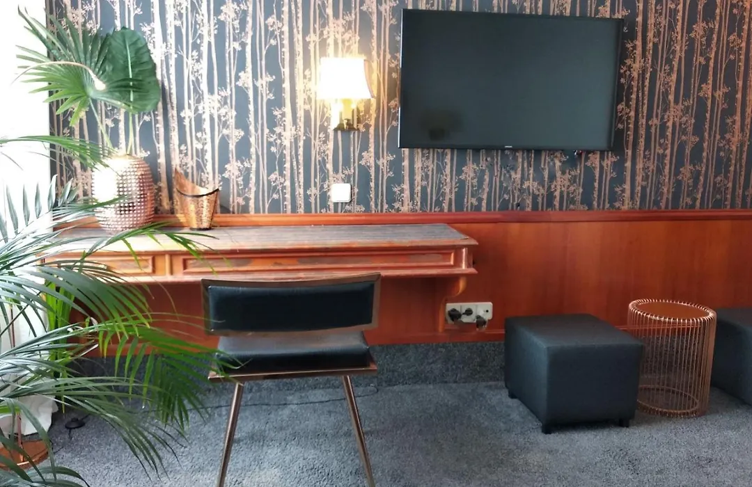 Boutique Hotel Krone Muenchen-1