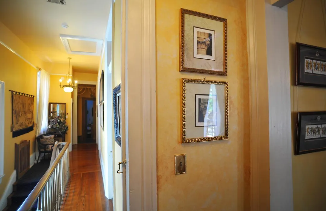 Hh Whitney House - A Bed & Breakfast On The Historic Esplanade-1