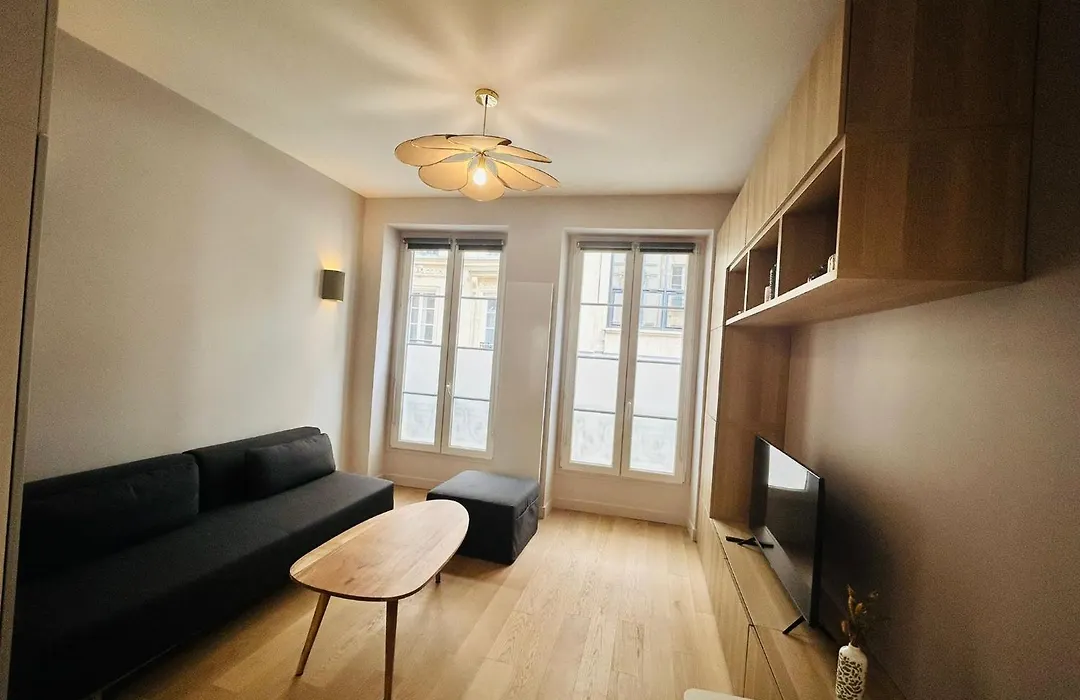 Enghien - New Studio Fully Furnished-1