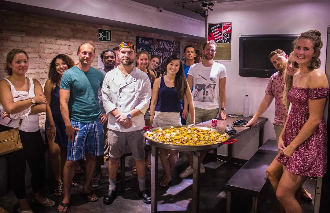 Black Swan Hostel Barcelona-1