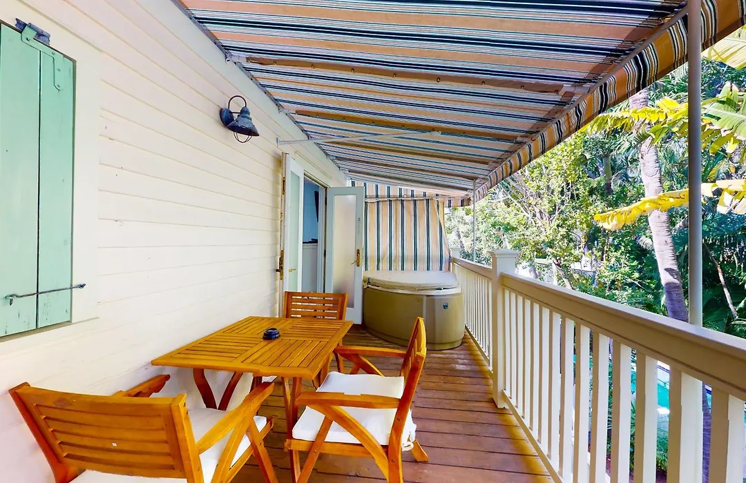 Palm Gardens-1
