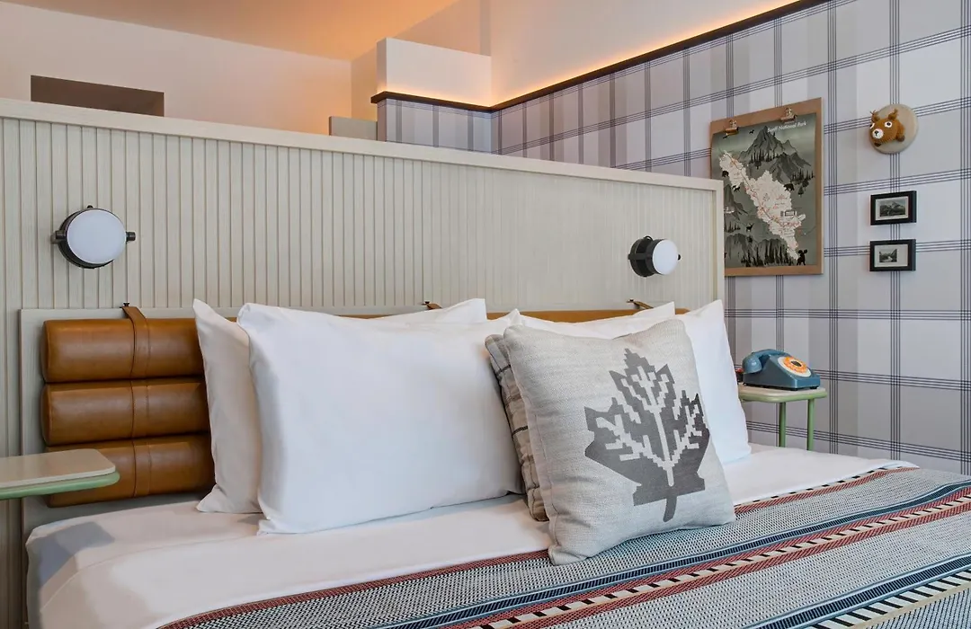 Moxy Banff-1