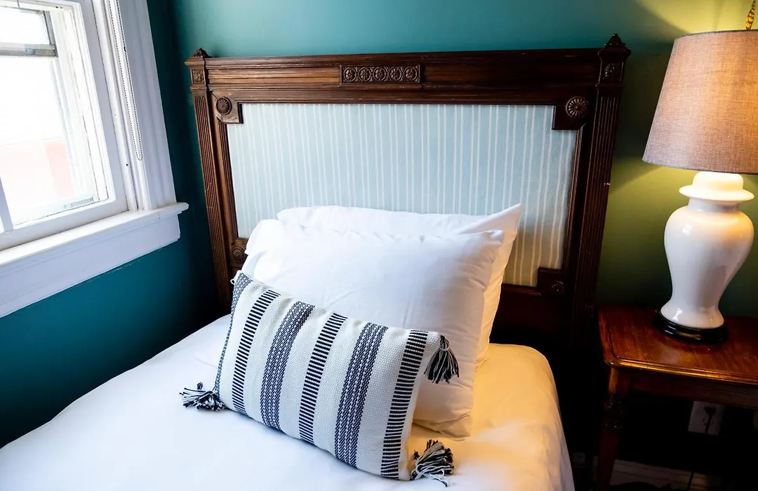 Chart House Inn-1
