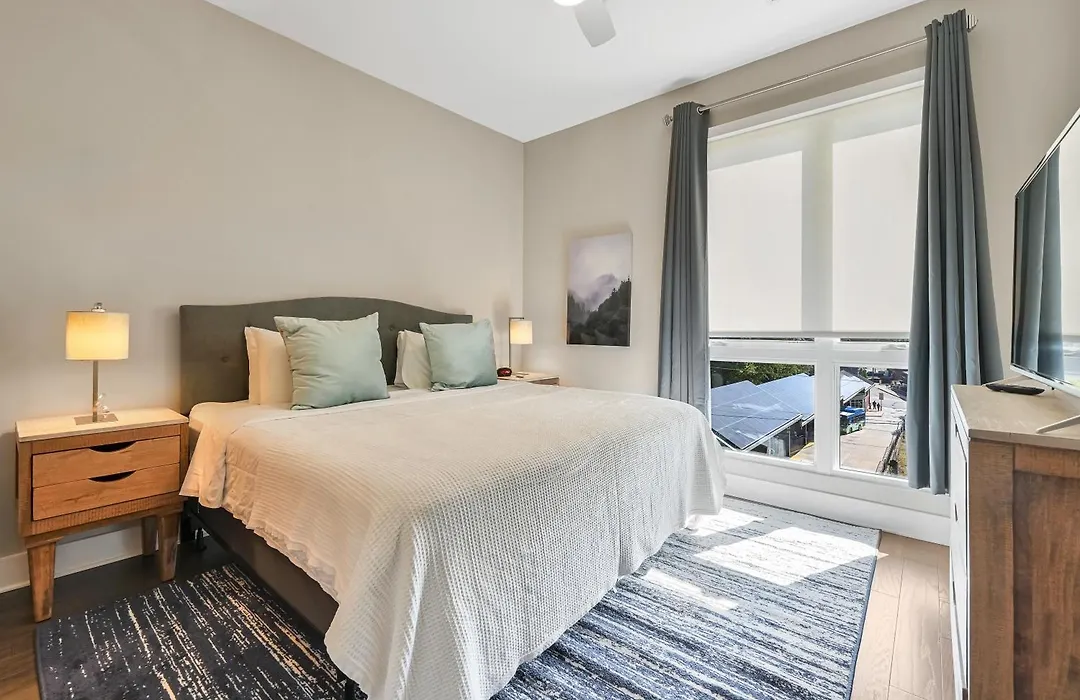 45 Asheland Avenue Unit 405-1