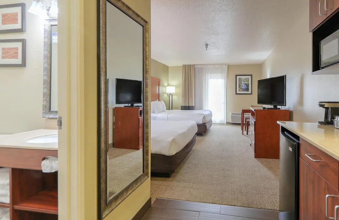 Comfort Inn & Suites At Dollywood Lane-1