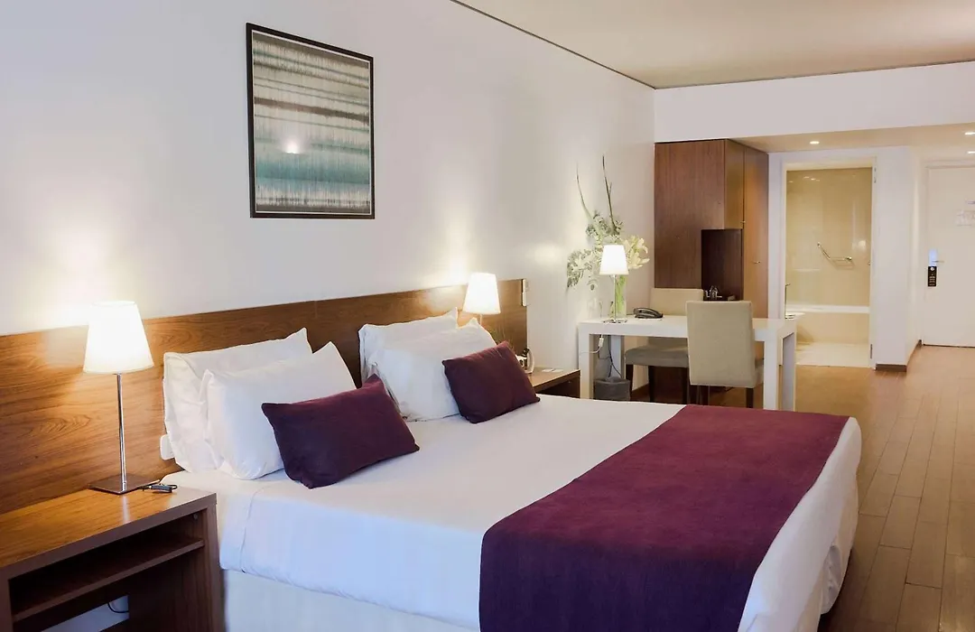 Dazzler By Wyndham Buenos Aires Maipu-1