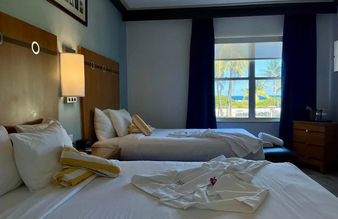 Majestic Hotel South Beach-1