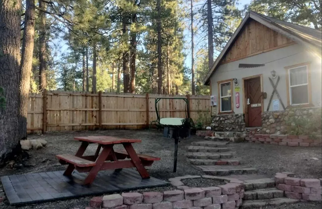 Big Bear Lake - Tulip Lane Cabin #26-1