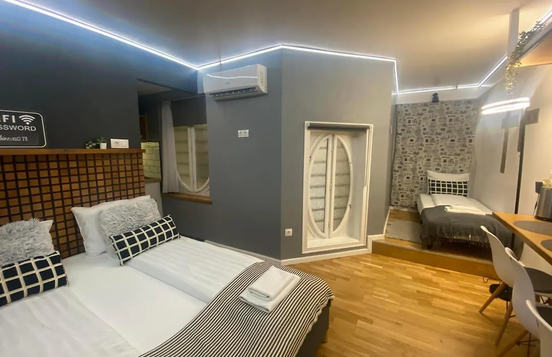 Walk Inn Vaci 78-1
