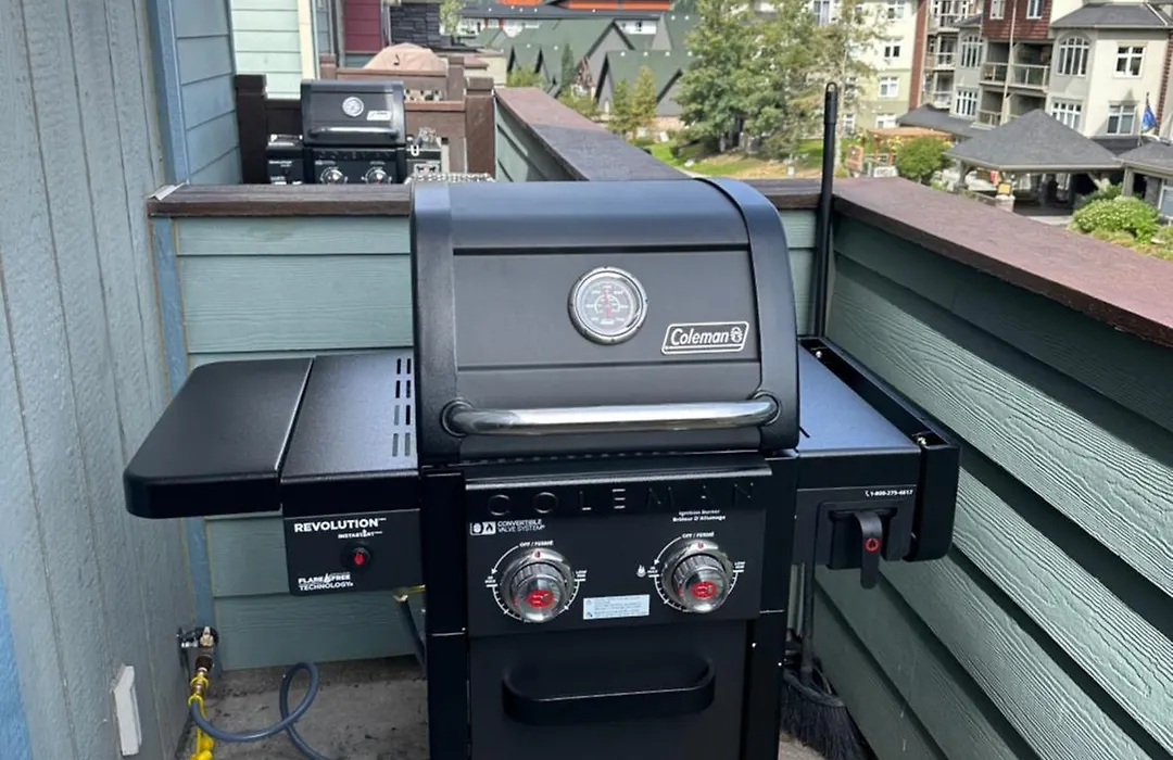 Canmore Mountain View Loft Apartment Heated Outdoor Pool-1